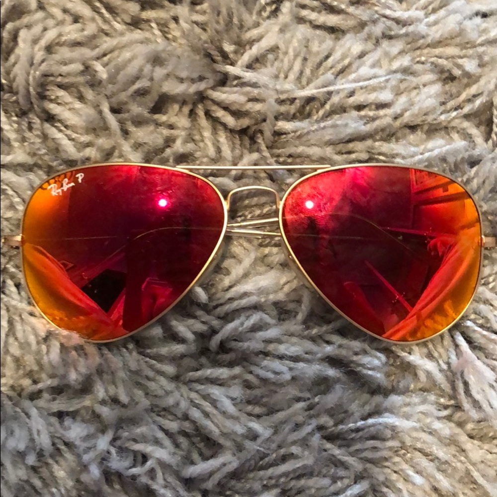 COPY - Orange mirrored ray ban aviators